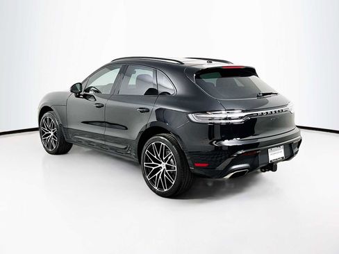 New 2025 Porsche Macan image 3