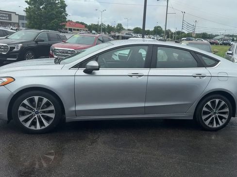 Used 2020 Ford Fusion SE AWD/4WD image 3