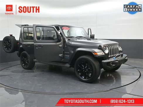 Used 2022 Jeep Wrangler Unlimited Sahara image 52