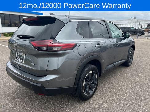 Used 2024 Nissan Rogue SV FWD image 8