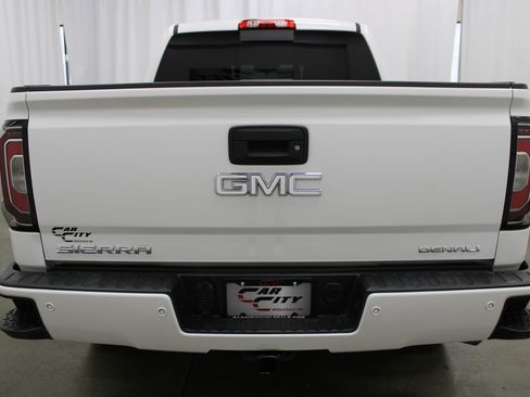 Used 2018 GMC Sierra 1500 Denali w/ Denali Ultimate Package image 6