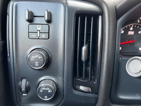 Used 2017 Chevrolet Silverado 1500 Custom image 27