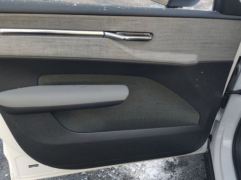 New 2026 Volvo EX30 Ultra w/ Climate Package image 8