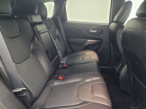Used 2019 Jeep Cherokee High Altitude image 19