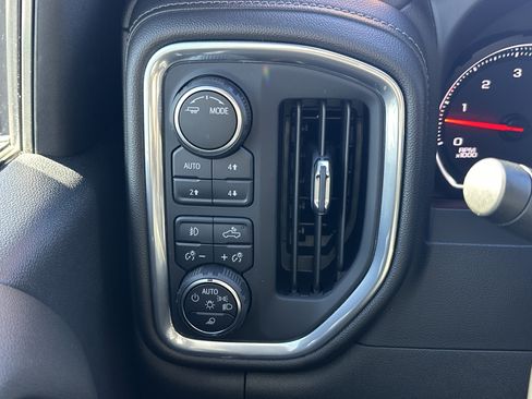 Certified 2022 Chevrolet Silverado 2500 LTZ w/ LTZ Plus Package image 29