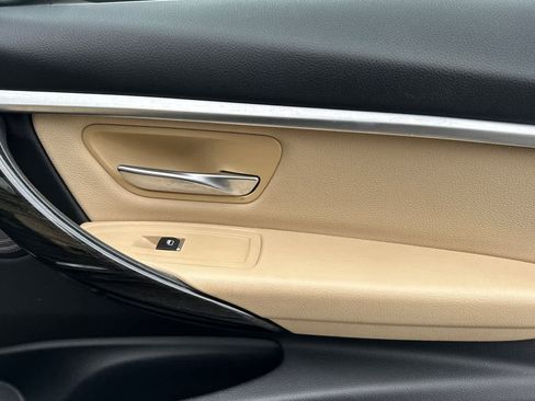 Used 2017 BMW 330e image 18