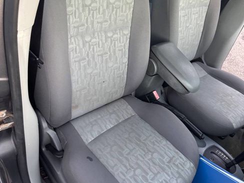 Used 2005 Ford Focus SE image 14