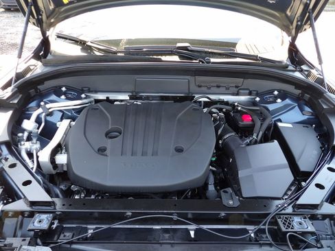 Used 2025 Volvo XC60 B5 Plus w/ Protection Package Premier image 27