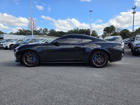 Used 2024 Ford Mustang GT Premium image 5