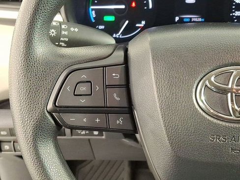 Certified 2024 Toyota Sienna LE image 20