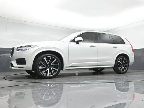 Used 2020 Volvo XC90 T6 Momentum w/ Protection Package Premier AWD/4WD image 39