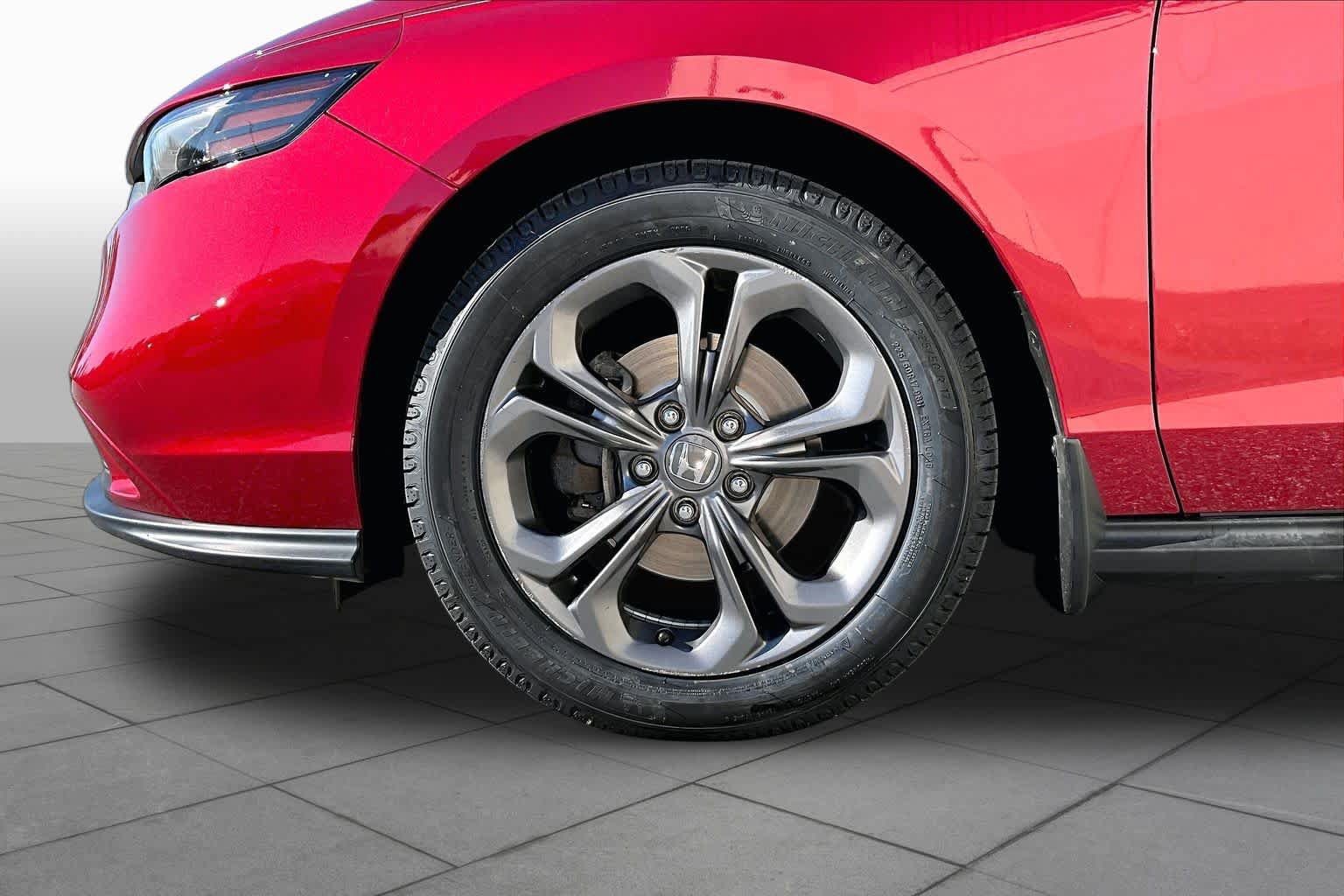 Used 2023 Honda Accord EX image 10