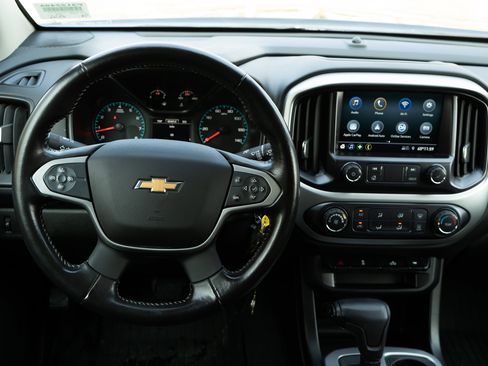 Used 2021 Chevrolet Colorado LT w/ LT Convenience Package image 19