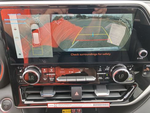 Certified 2026 Toyota Highlander Platinum image 25