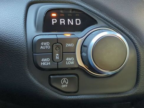 Used 2025 RAM 1500 Big Horn AWD/4WD image 21
