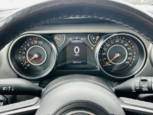 Used 2022 Jeep Wrangler Unlimited Sport AWD/4WD image 14