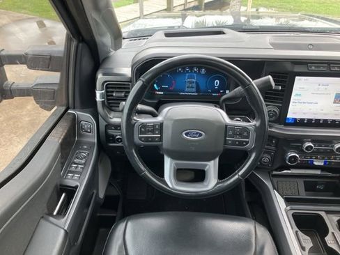 Used 2023 Ford F250 Lariat w/ Lariat Ultimate Package AWD/4WD image 16