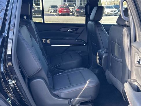 Used 2024 Chevrolet Traverse Z71 AWD/4WD image 27