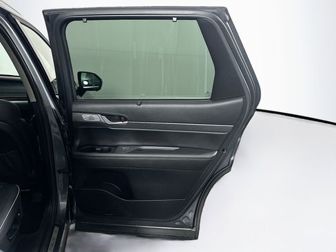 Used 2025 Hyundai Palisade Limited image 34