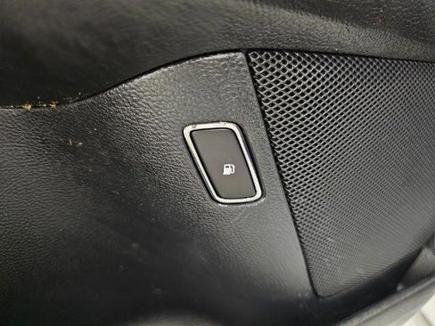 Used 2019 Ford Fusion SE FWD image 33