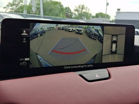 Certified 2025 MAZDA CX-70 Plug-In Hybrid w/ Premium Plus AWD/4WD image 20