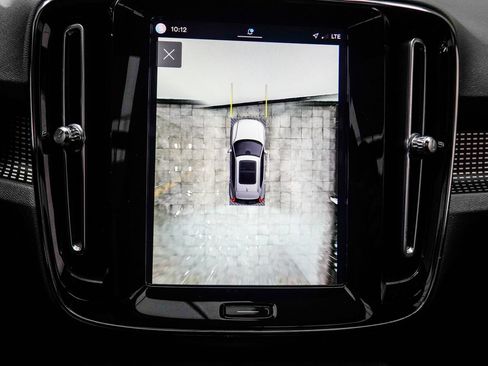 Used 2022 Volvo XC40 P8 Recharge Ultimate AWD/4WD image 25