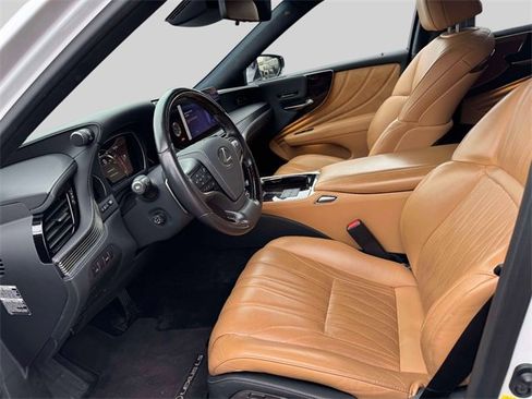Certified 2023 Lexus LS 500 AWD w/ Luxury Package image 17