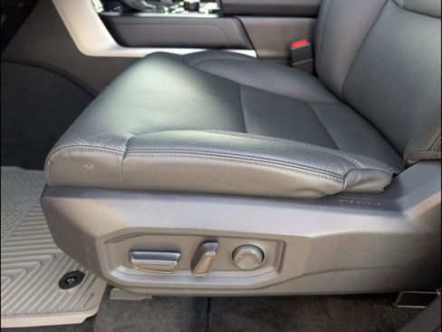 Used 2025 Toyota Tundra SR5 image 10
