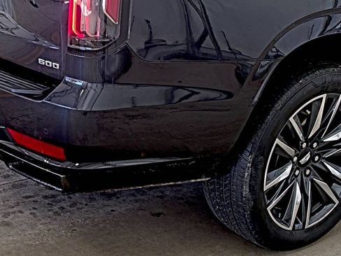 Used 2023 Cadillac Escalade Sport AWD/4WD image 13