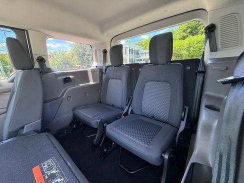 Used 2021 Ford Transit Connect XLT FWD image 19