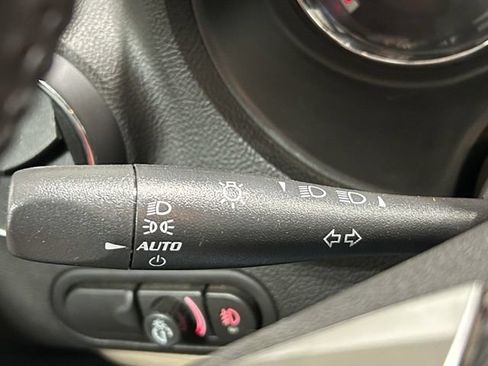 Used 2009 Pontiac G6 GT w/ Sport Package 1 FWD image 29
