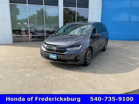 Certified 2026 Honda Odyssey EX-L image 2