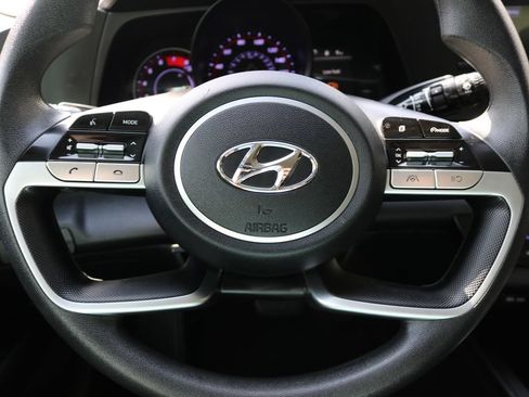 Used 2023 Hyundai Elantra SEL FWD image 19