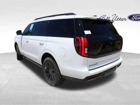 New 2025 Ford Expedition Platinum w/ Stealth Appearance Package image 4