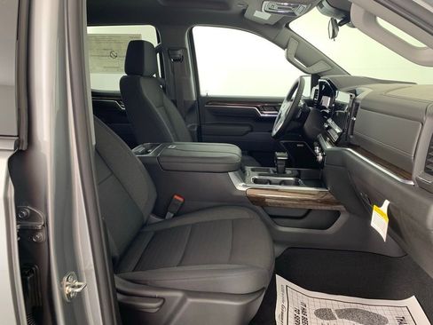 New 2026 GMC Sierra 1500 Elevation image 25