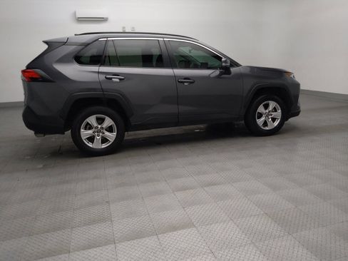 Used 2020 Toyota RAV4 XLE w/ Convenience Package image 10