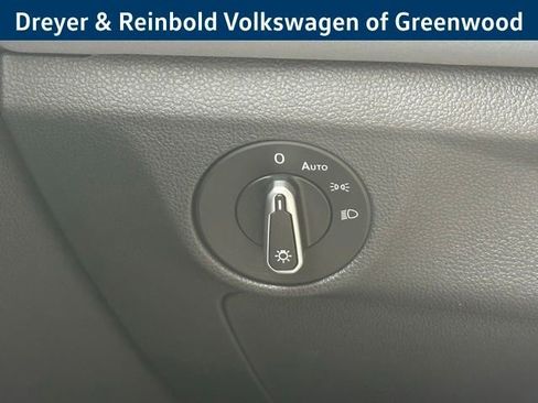 New 2026 Volkswagen Jetta SE image 16