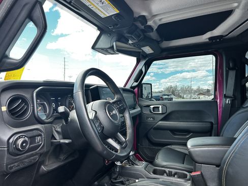 Used 2024 Jeep Wrangler Unlimited Rubicon 392 image 9