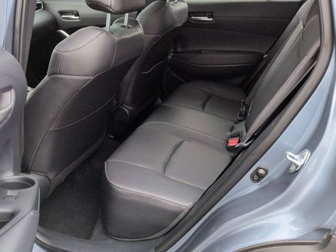 Used 2025 Toyota Corolla Cross XLE w/ Convenience Package FWD image 17