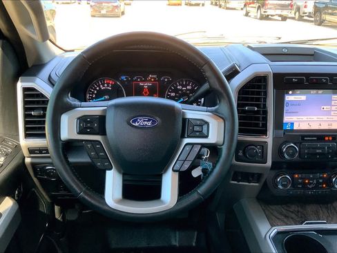 Used 2019 Ford F250 Lariat w/ Lariat Value Package AWD/4WD image 6