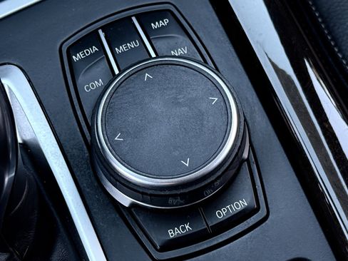 Used 2018 BMW X5 xDrive50i w/ Executive Package image 32