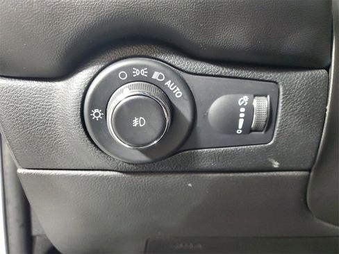 Used 2022 Dodge Durango GT image 12