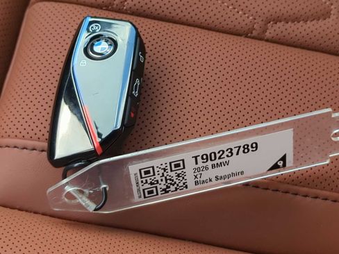 Used 2026 BMW X7 M60i AWD/4WD image 36