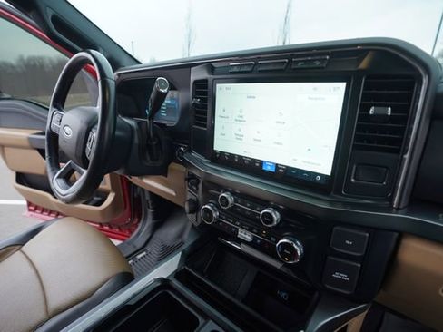 Used 2023 Ford F250 Lariat w/ Chrome Package image 31