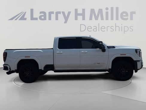 Used 2024 GMC Sierra 2500 AT4 w/ AT4 Premium Plus Package AWD/4WD image 6