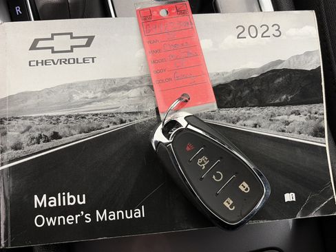 Used 2023 Chevrolet Malibu LT FWD image 38
