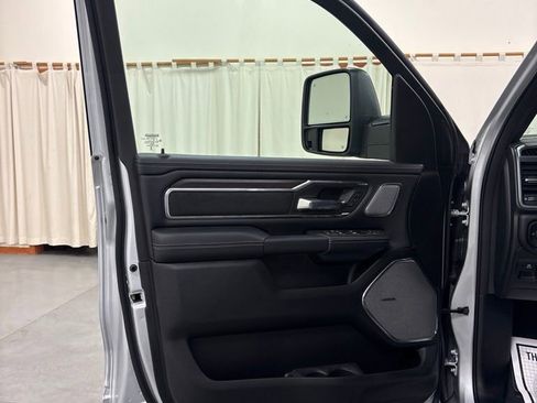 New 2026 RAM 1500 Laramie AWD/4WD image 18