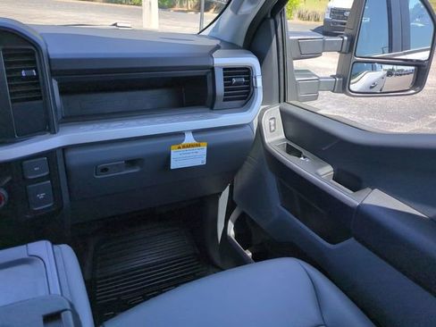 New 2026 Ford F350 XL AWD/4WD image 17