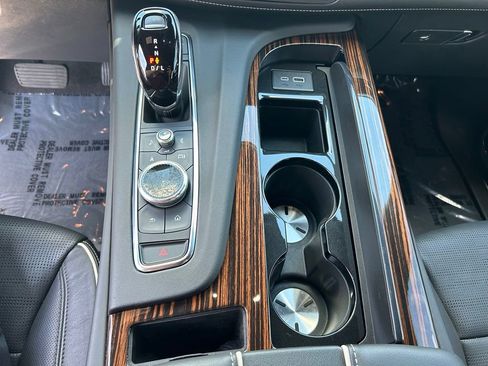 Used 2023 Cadillac Escalade Premium Luxury w/ LPO, Illumination Package AWD/4WD image 37