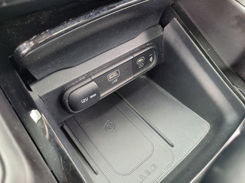 Used 2025 Kia Telluride S AWD/4WD image 19